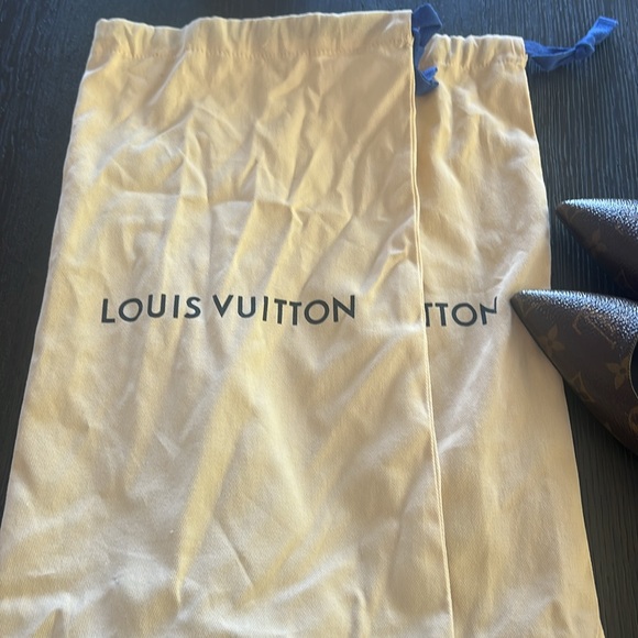 Brand new never used Louis Vuitton monogram slingback heels 37 - Picture 5 of 9
